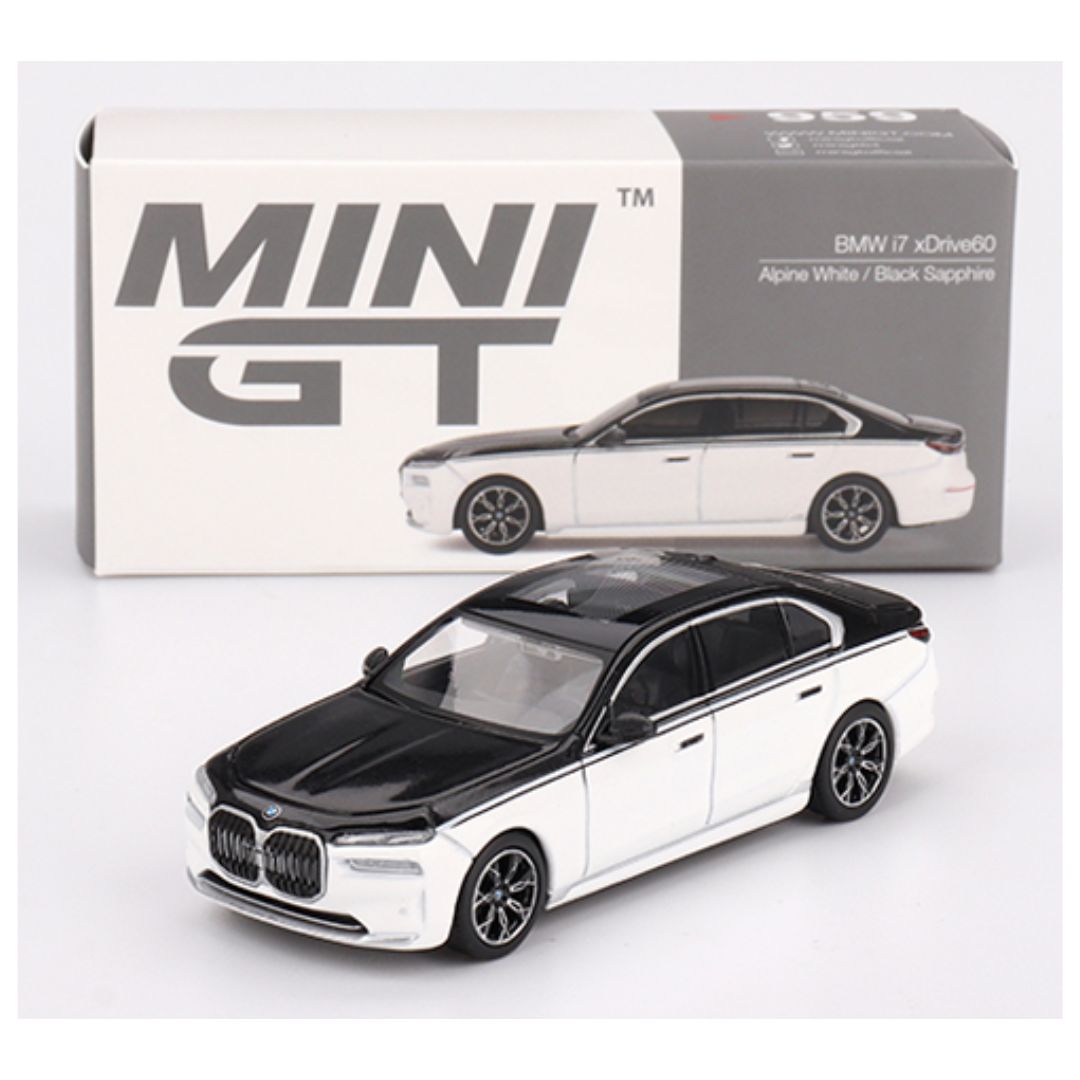 Mini GT #959: BMW i7 xDrive60 Alpine White / Black Sapphire 1:64