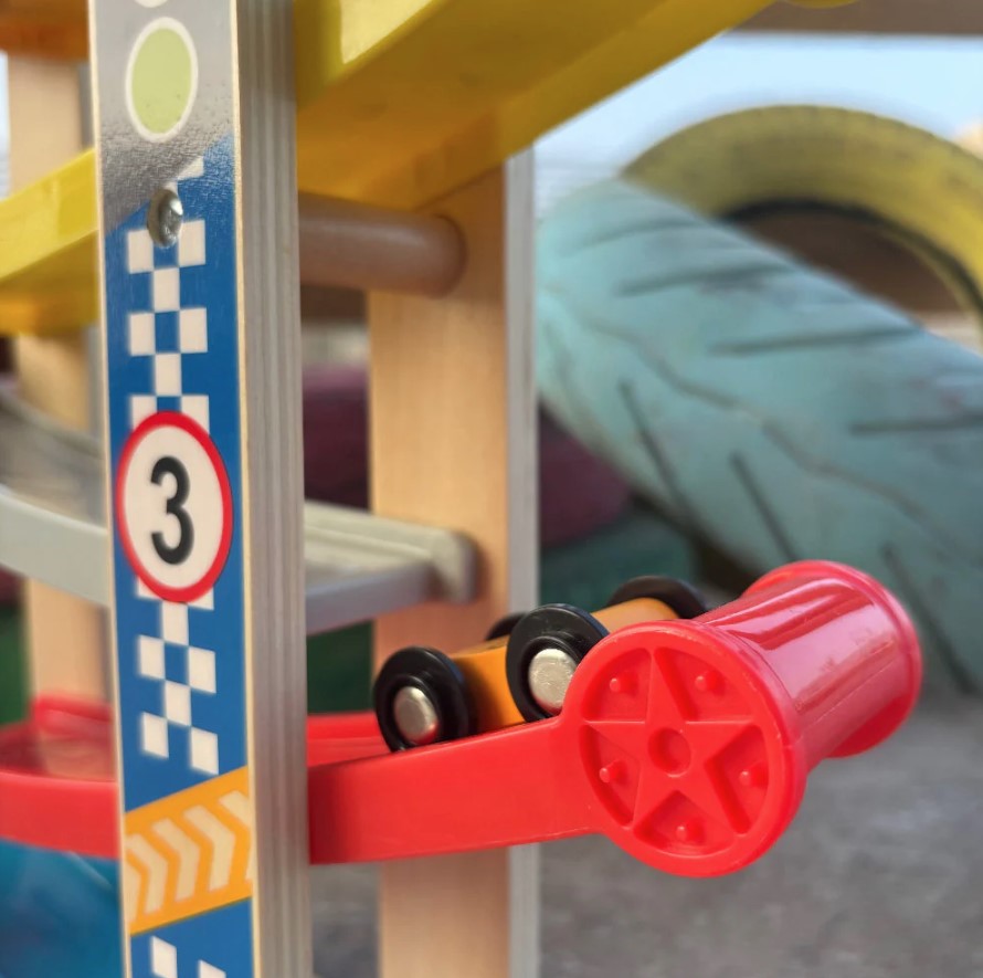Open Ended: Rolling Ramp Racers – Krazy Caterpillar