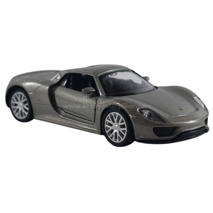 Porsche-918-Spyder-Silver-Red-