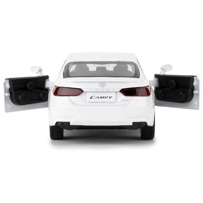 RMZ City: Collection Series Toyota Camry White Pullback - 1:32