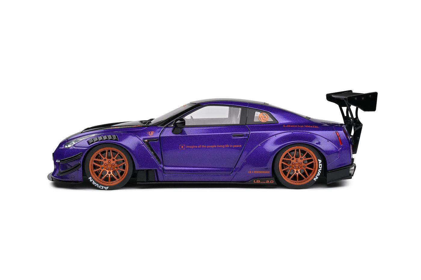 Solido: NISSAN GT-R (R35) W/Liberty Walk Body Kit 2.0 – Purplezilla-2022 (Scale 1:18)