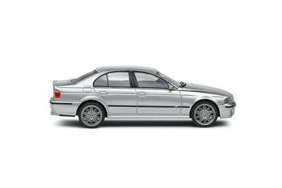 Solido BMW M5 E39 2003 5.0 V8 32V Silver - 1:43 Die-Cast Scale Model