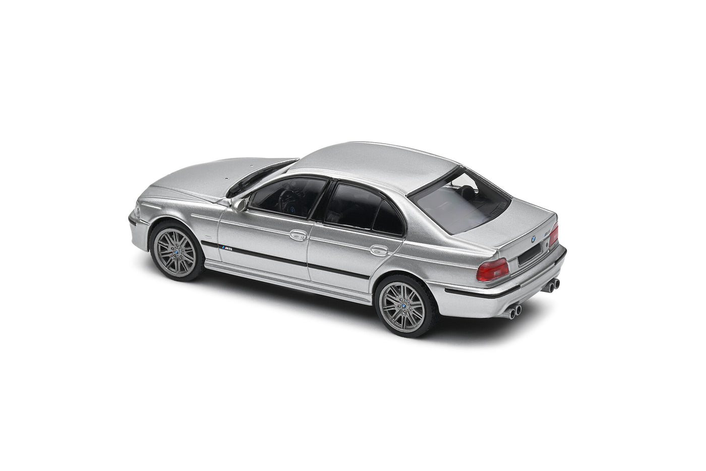 Solido BMW M5 E39 2003 5.0 V8 32V Silver - 1:43 Die-Cast Scale Model