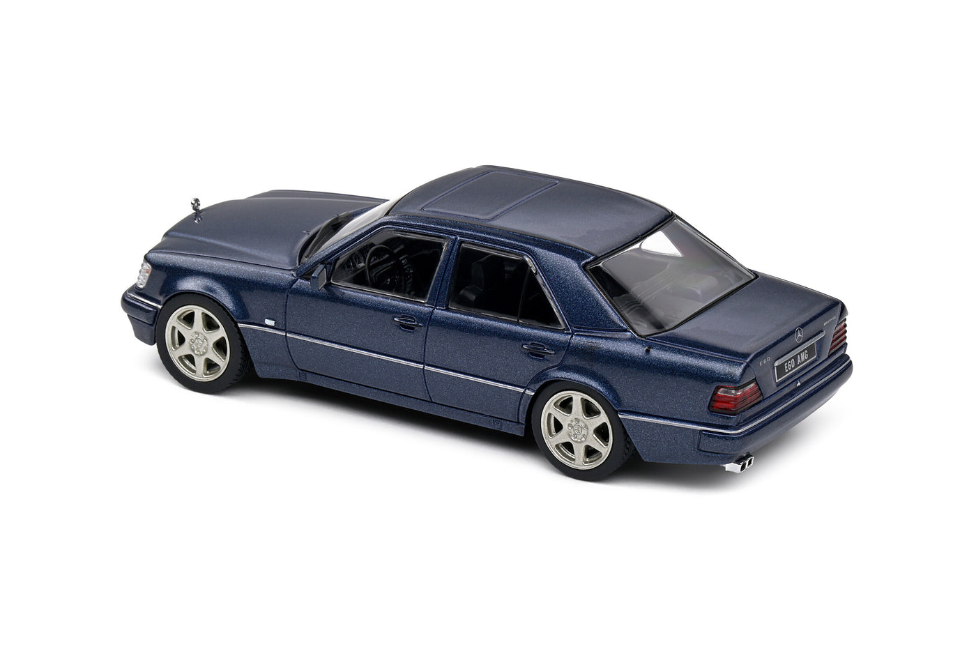 Solido: Mercedes-Benz W124 E60 AMG – Nautical Blue – 1994 (Scale 1:43)