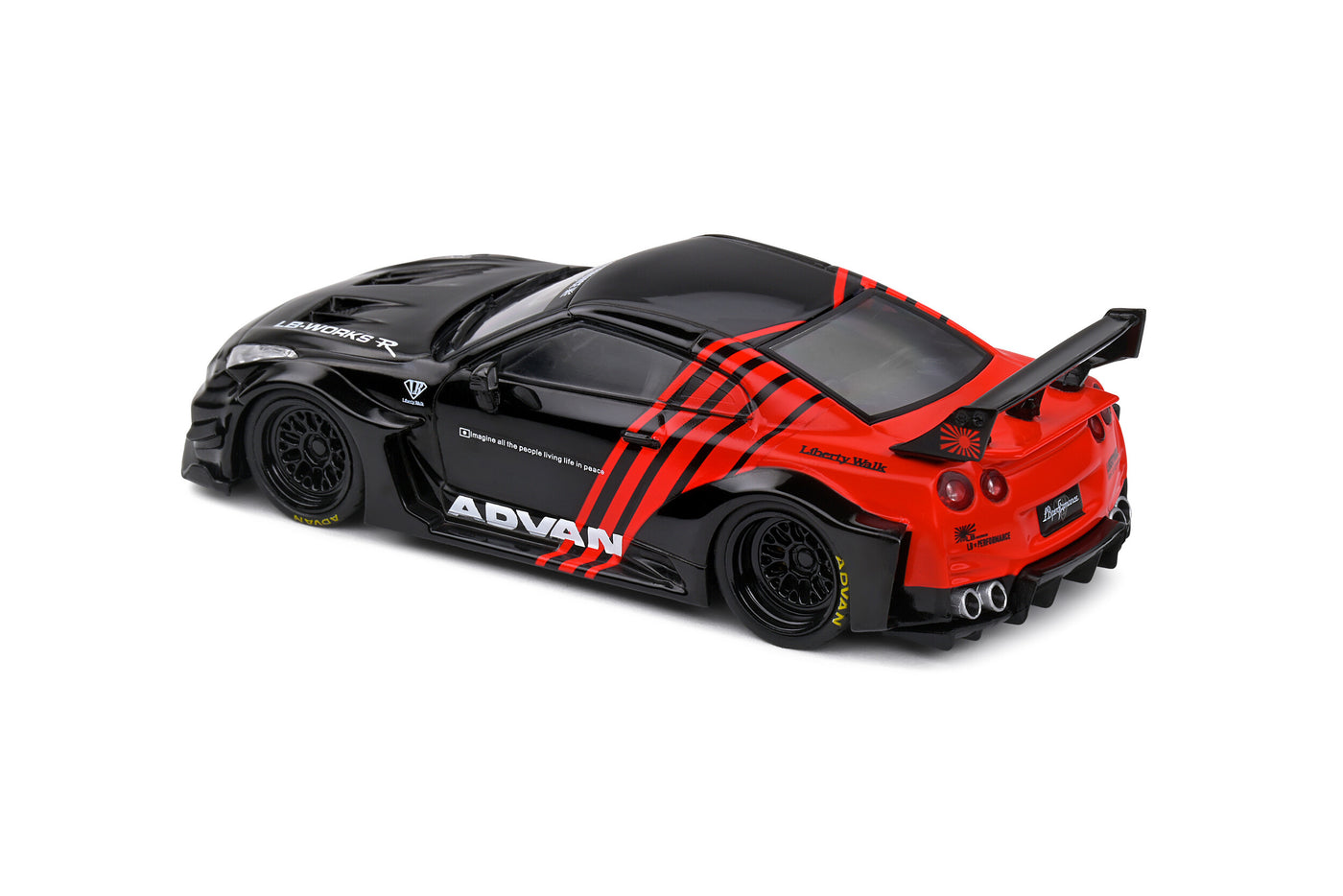 Solido: Nissan GTR (R35) LBWK-2020 Die-Cast Scale Model (1:43)