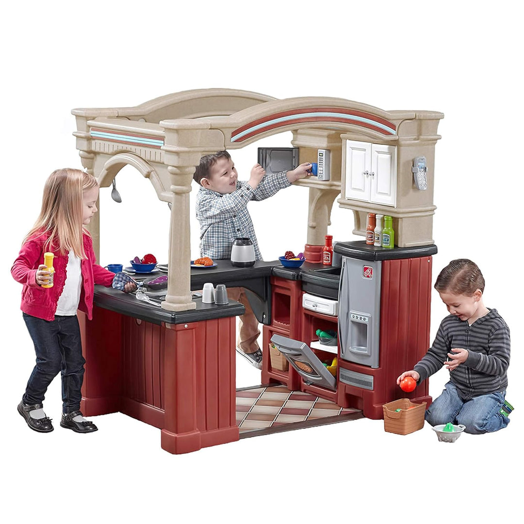 Step2 Grand Walk-in-Kitchen – Krazy Caterpillar