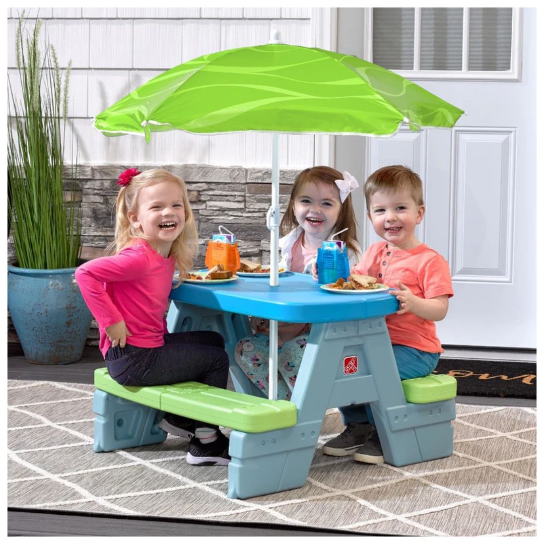 Step2: Sun & Shade Picnic Table With Umbrella™