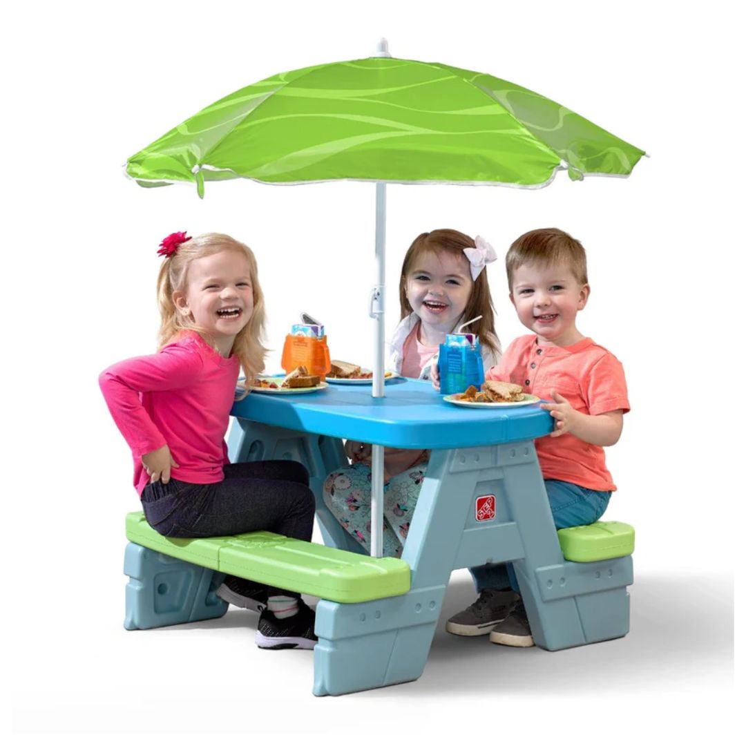Step2: Sun & Shade Picnic Table With Umbrella™