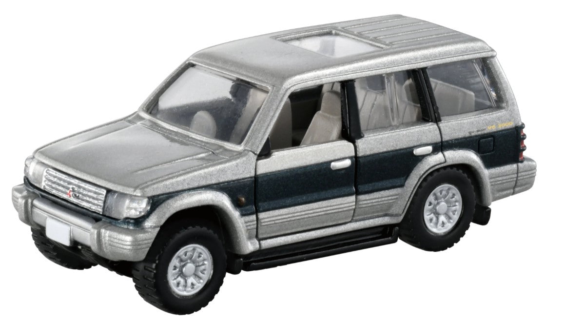 Tomica Premium #04 : Mitsubishi Pajero