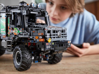 LEGO® Technic™ 42129: 4x4 Mercedes-Benz Zetros Trial Truck