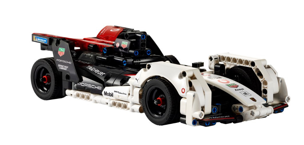 LEGO® Technic™ 42137: Formula E® Porsche 99X Electric
