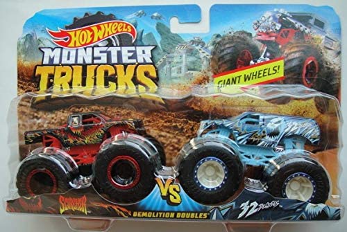Monster Trucks, Scorcher vs 32 Degrees 1:64 Scale Demolition Doubles | Hot Wheels®