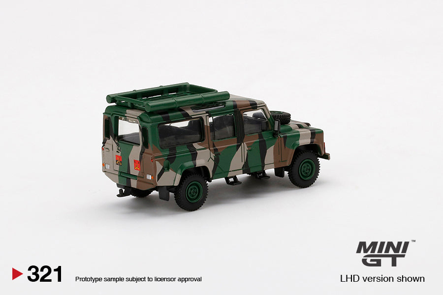 Land Rover Defender 110 Malaysian Army - 1:64 | Mini GT