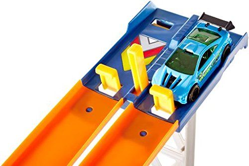 Super Start Jump Race Track Set Hot Wheels®