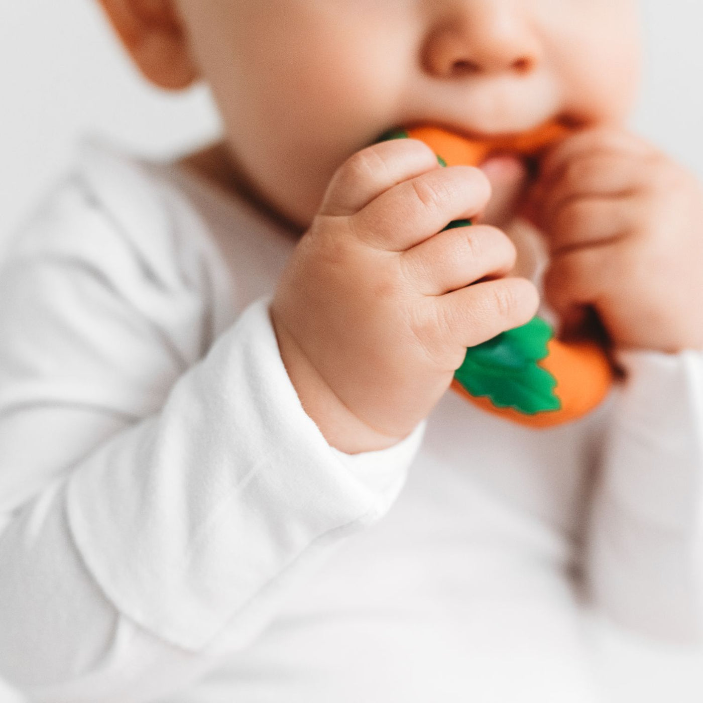 Cathy The Carrot Natural Rubber Teether | Oli & Carol