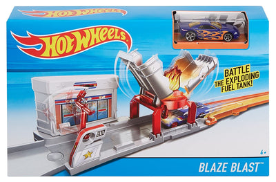 City: Blaze Blast Playset | Hot Wheels®