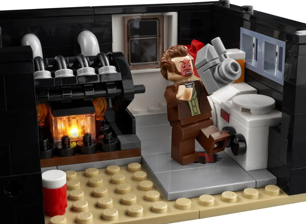 LEGO® Ideas #21330: Home Alone set