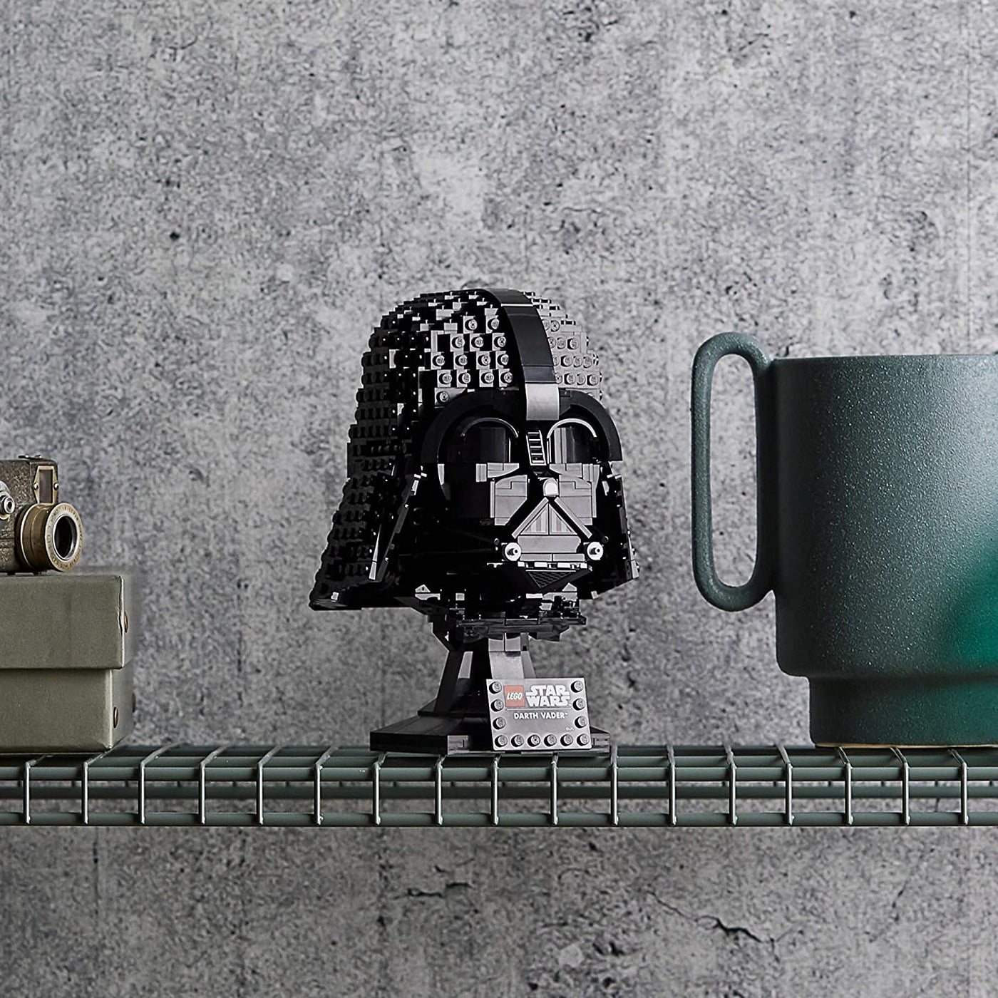 Darth Vader™ Helmet: 75304 Star Wars™ - 834 PCS | LEGO®