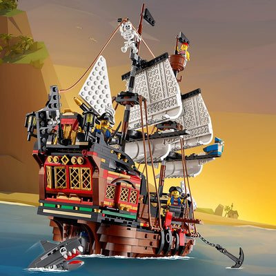 Pirate Ship 31109 | LEGO CREATOR