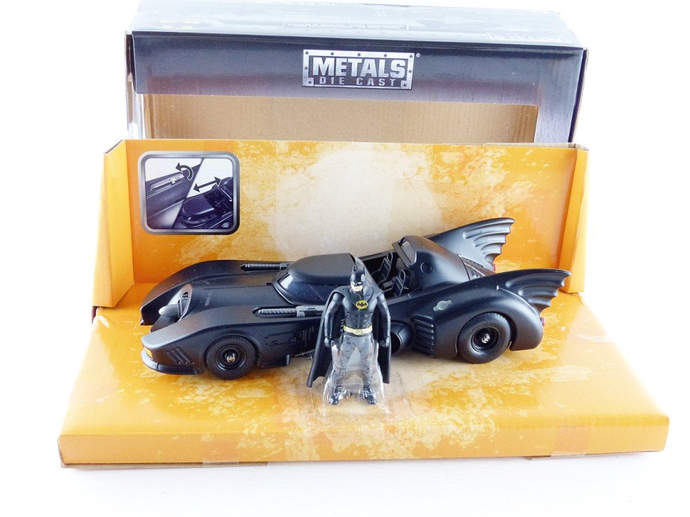 Batmobile & Batman (1:24 Scale) | Jada Toys