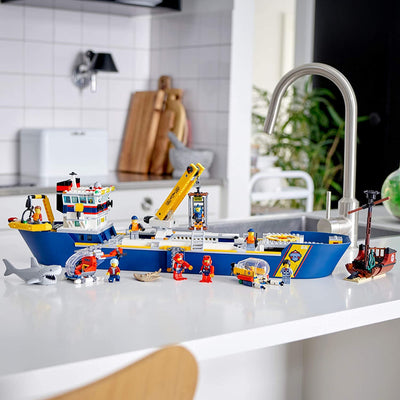 Ocean Exploration Ship 60266 (Pcs 745) | LEGO® City